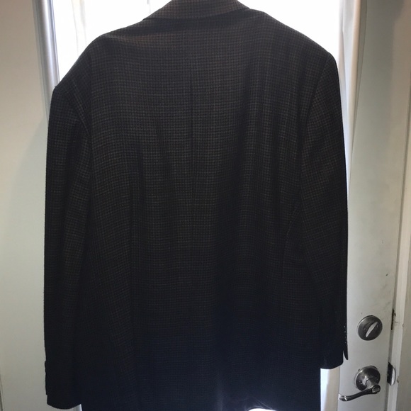 Jos A Bank Brown Plaid Blazer - Just Like New! - Picture 7 of 7